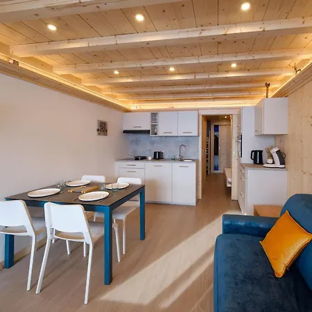 Apartment Serac - Location: En De La Station Mae-9080 *