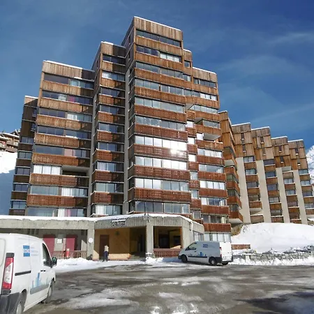 Serac - Location: En De La Station Mae-9080 *